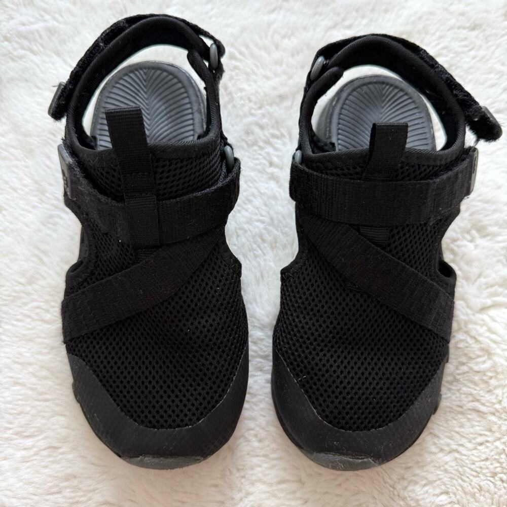 Boys black shoes size 1 US Target brand